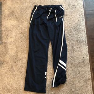 ASICS travel volleyball sweatpants
